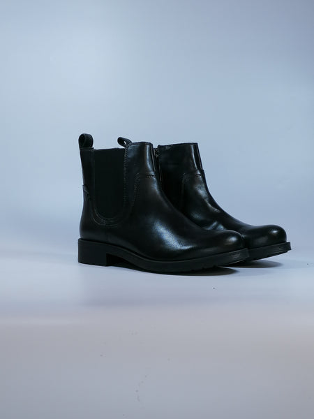 GEOX - STIVALETTO IN PELLE NERA CON ELASTICO LATERALE E ZIP INTERNA D166RA