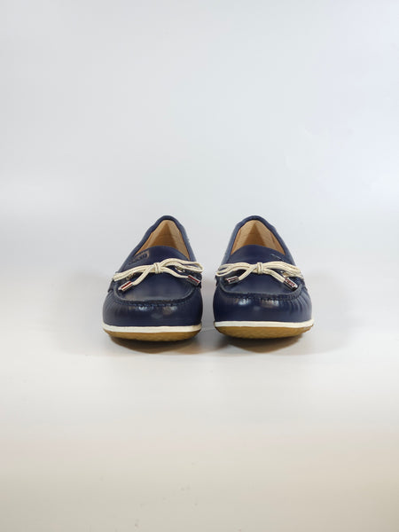 GEOX - MOCASSINO IN PELLE BLU CON DETTAGLI BIANCHI D92DNB