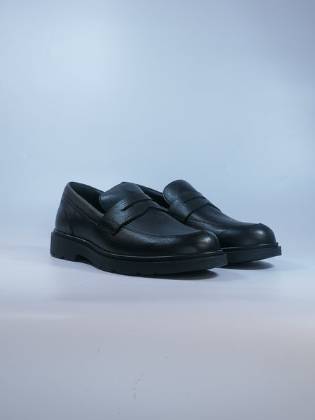 GEOX - MOCASSINO IN PELLE NERA MORBIDA COLLEGE CON SUOLA SPHERICA PER UOMO U36D1A