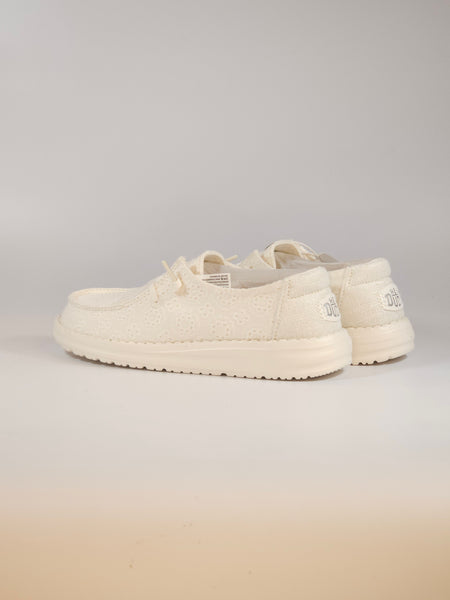 HEY DUDE - SCARPA LEGGERA IN TELA BIANCA IN SANGALLO WENDY EYELET LACE PER DONNA