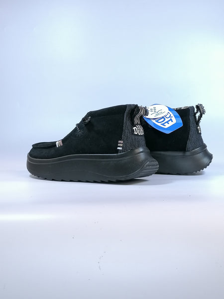 HEY DUDE - SCARPA IMPERMEABILE NERA CON ZEPPA WENDY PEAK HIGH SUEDE BLACK PER DONNA