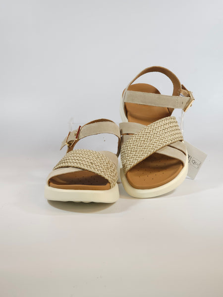 GEOX - SANDALO INCROCIATO BEIGE E CORDA CON ZEPPA DI 3 CM PER DONNA D55PAB