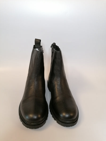 GRUNLAND - STIVALETTO BEATLES CON ELASTICO IN PELLE NERA PO2202