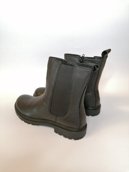 GRUNLAND - STIVALETTO BEATLES CON ELASTICO IN PELLE NERA PO2202