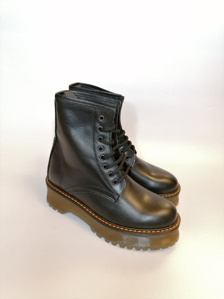 VITA - ANFIBIO NERO CON PLATFORM 759