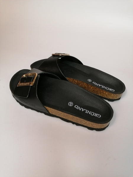 GRUNLAND - CIABATTA NERA CON UNA FIBBIA REGOLABILE CB0965