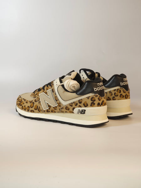 NEW BALANCE - SCARPA DA GINNASTICA 574 MACULATA EFFETTO ANIMALIER PER DONNA PN