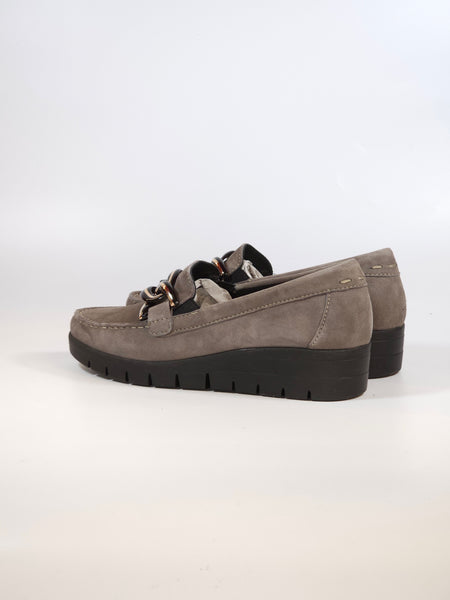 GRÜNLAND - MOCASSINO DONNA IN PELLE MORBIDA SCAMOSCIATA TAUPE CON MORSETTO SC4362