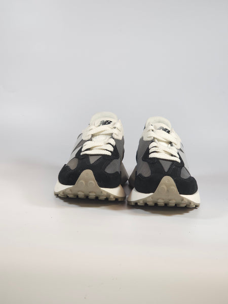 NEW BALANCE - SCARPA DA GINNASTICA 327 NERA E GRIGIA LNB PER DONNA