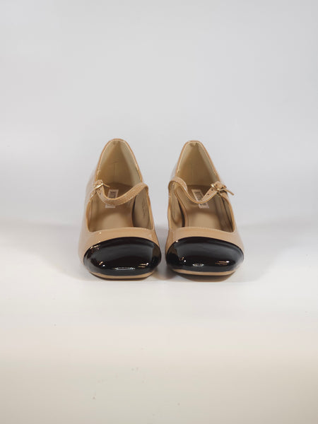 dalzoppo.it - SCARPA CON CINTURINO E PUNTA QUADRATA IN VERNICE BEIGE E NERA CON TACCO 5 CM PER DONNA A9-12