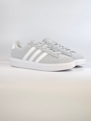 ADIDAS - SCARPA DA GINNASTICA PER DONNA SCAMOSCIATA GRIGIA CON RIGHE BIANCHE GRAND COURT 2.0 IG8690