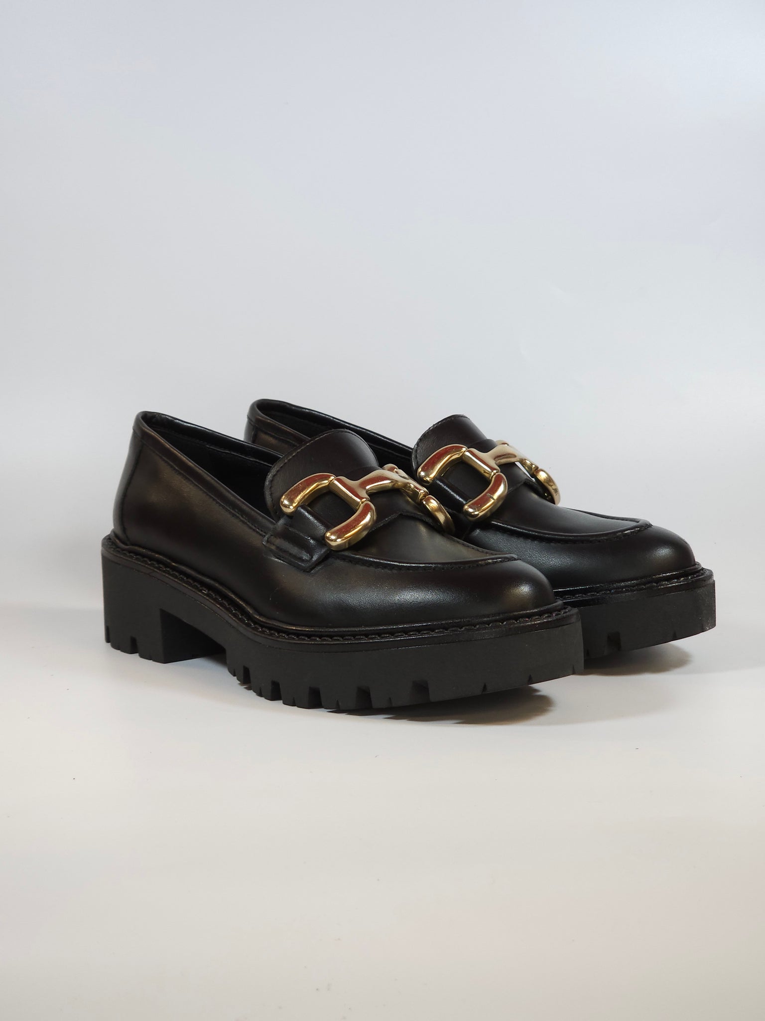 KAMMI - MOCASSINO IN PELLE NERA CON DETTAGLIO ARGENTATO E FONDO PLATFORM DI 4 CM PER DONNA K35