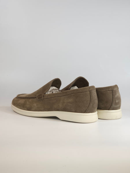 KAMMI - MOCASSINO LISCIO CON FONDO IN GOMMA BIANCA PER UOMO IN PELLE SCAMOSCIATA TAUPE GREIGE 21 MADE IN ITALY