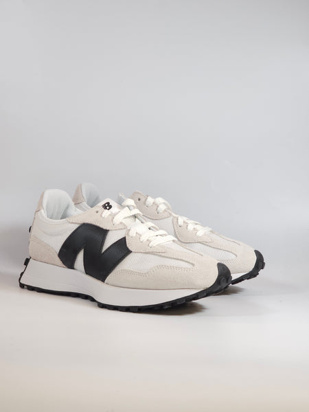 NEW BALANCE - SCARPA DA GINNASTICA 327 BIANCA E NERA UNISEX CWB