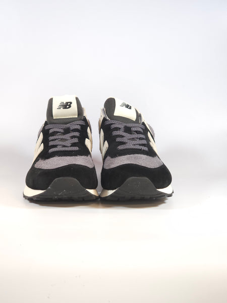 NEW BALANCE - SCARPA DA GINNASTICA 574 UOMO NERA E GRIGIA SCAMOSCIATA SBK