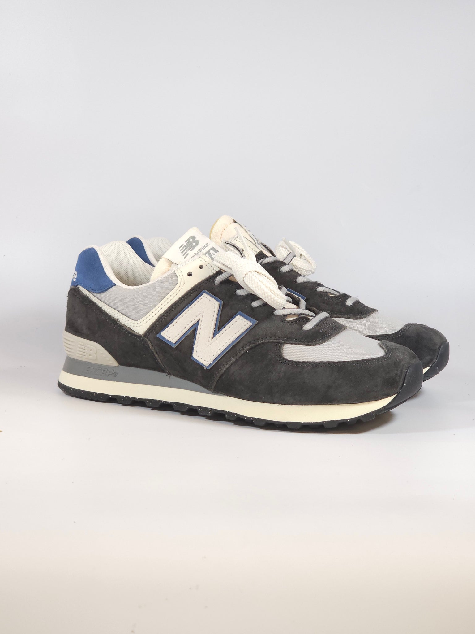 NEW BALANCE - SCARPA DA GINNASTICA 574 UOMO NERA, GRIGIA E OTTANIO NVE
