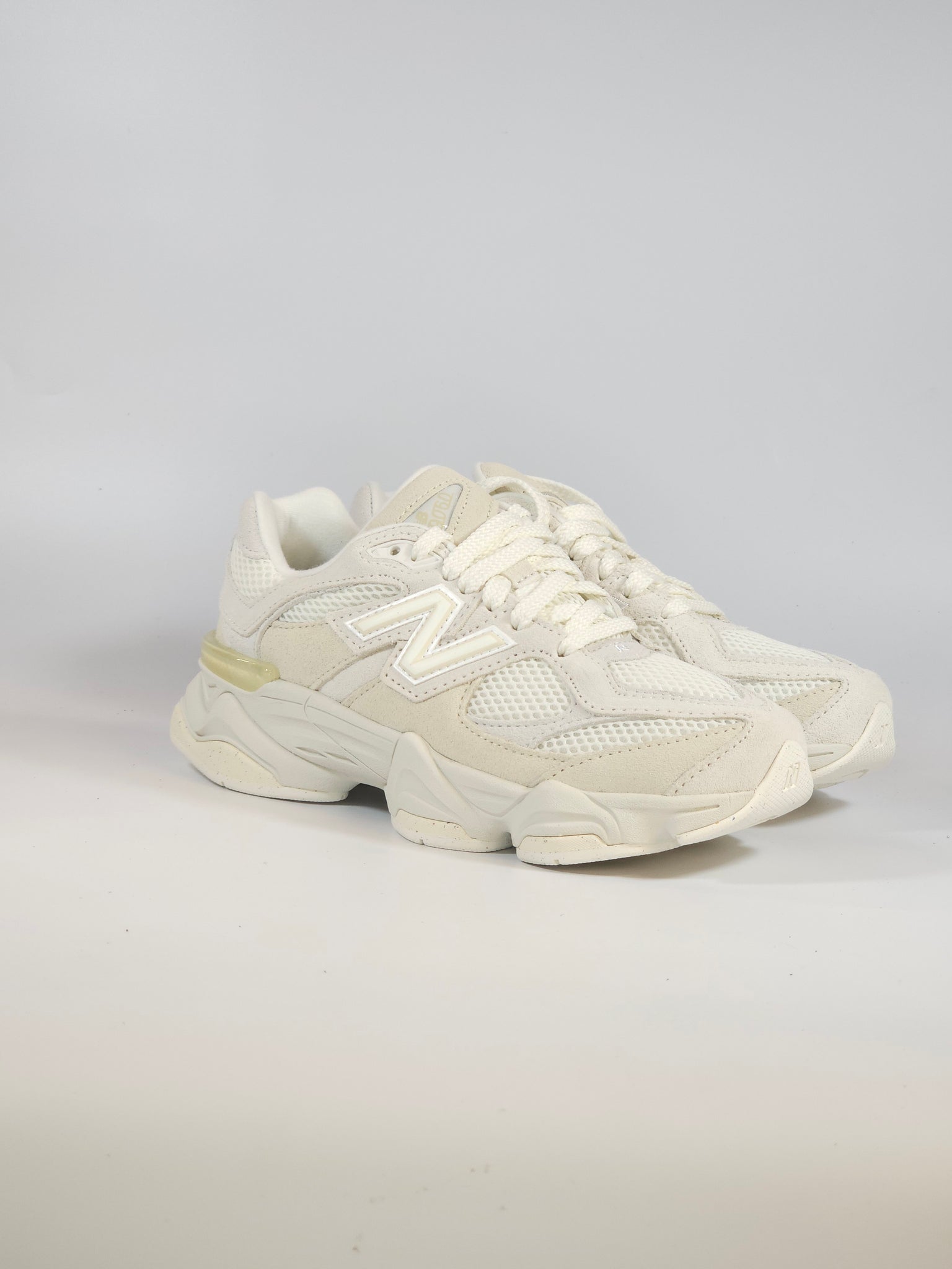 NEW BALANCE - SCARPA DA GINNASTICA 9060 UNISEX MODA BIANCA E BURRO ER