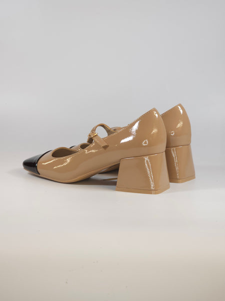 dalzoppo.it - SCARPA CON CINTURINO E PUNTA QUADRATA IN VERNICE BEIGE E NERA CON TACCO 5 CM PER DONNA A9-12