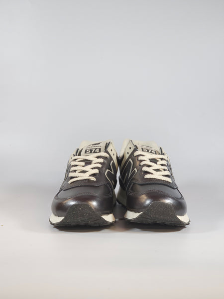NEW BALANCE - SCARPA DA GINNASTICA 574 GRIGIA ANTRACITE LAMINATA PER DONNA MGS