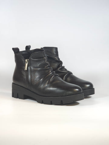 KAMMI - STIVALETTO IN PELLE NERA MORBIDA CON ZIP INTERNA PER DONNA FLEX03K