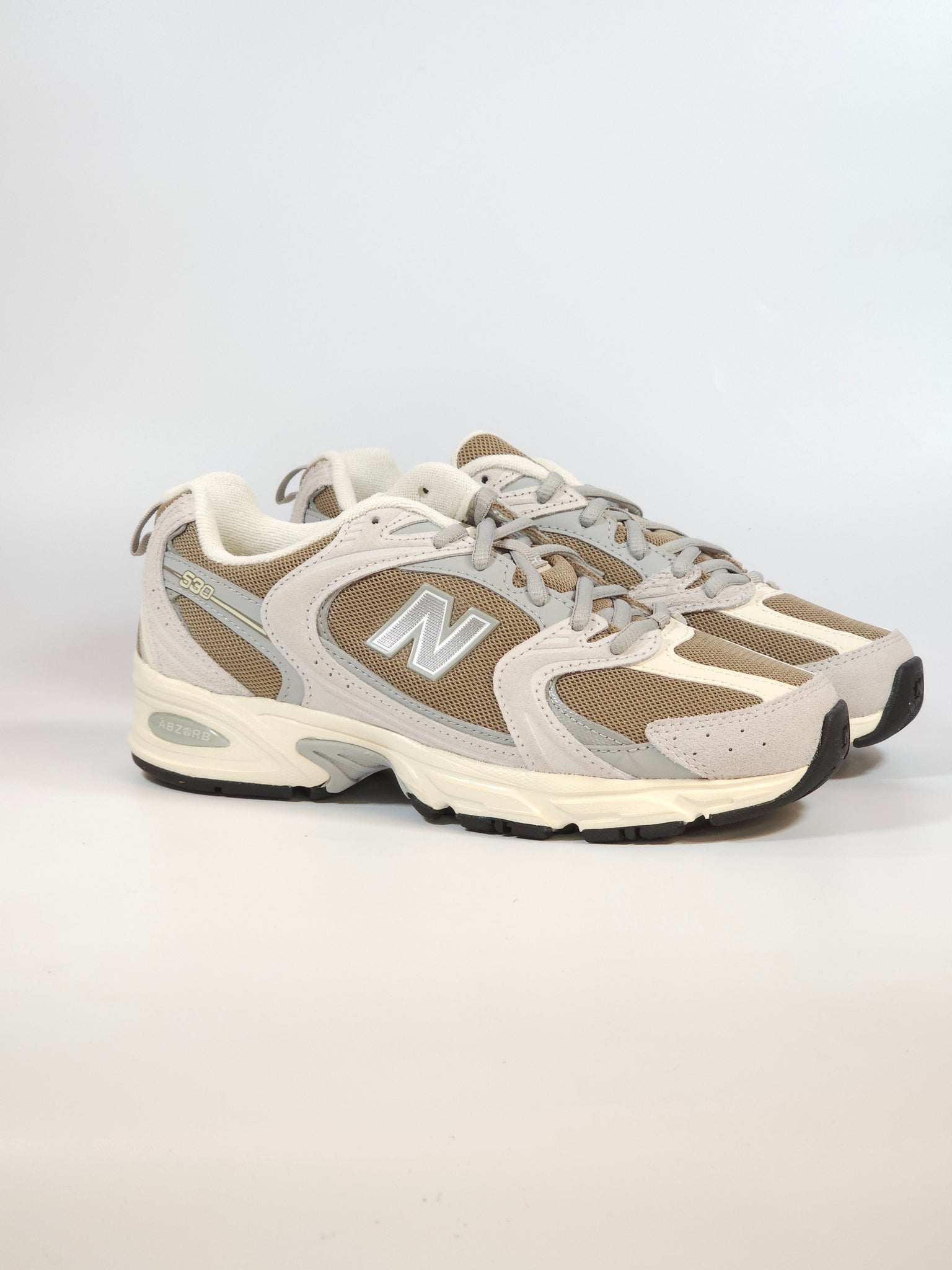 NEW BALANCE - SCARPA DA GINNASTICA 530 UNISEX MODA BIANCA LILLA BEIGE E AZZURRA CN