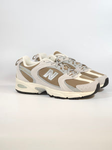 NEW BALANCE - SCARPA DA GINNASTICA 530 UNISEX MODA BIANCA LILLA BEIGE E AZZURRA CN