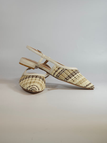 KAMMI - SCARPA SLINGBACK INTRECCIATA IN RAFFIA BIANCA BEIGE E MARRONE CON TACCO 2 CM 2060