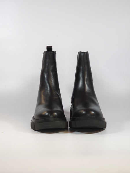 GRUNLAND - STIVALETTO BEATLES IN PELLE NERA CON ELASTICI LATERALI PO1875