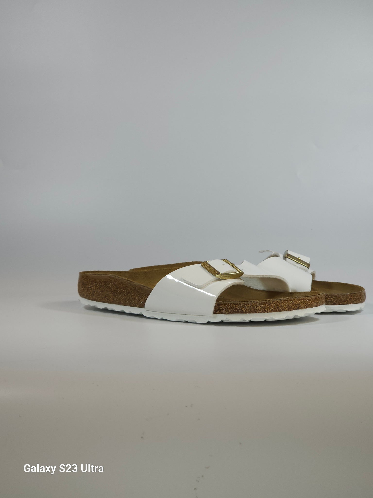 BIRKENSTOCK - CIABATTA MADRID PER DONNA IN VERNICE BIANCA CON PLANTARE