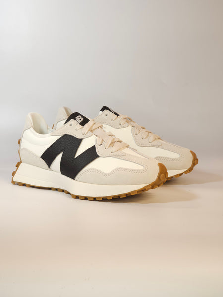 NEW BALANCE - SCARPA DA GINNASTICA 327 BIANCA E NERA GD