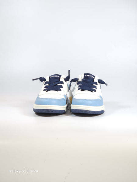 GEOX - SCARPA SNEAKERS PER BAMBINI BIANCA E BLU JEANS CON LACCI IN ELASTICO J45LQB