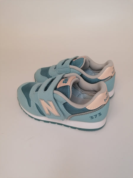 NEW BALANCE - SCARPA DA GINNASTICA BAMBINA 373 AZZURRA E ROSA JP2