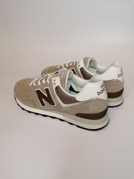 NEW BALANCE - SCARPA DA GINNASTICA 574 PER UOMO IN CAMOSCIO BEIGE/FANGO KL2